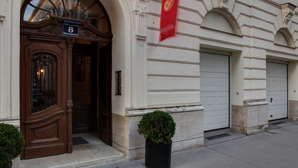 Foto vom Eingang der Riemergasse 8